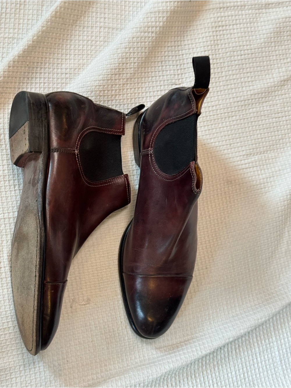 Harry Rosen made in Italy Men's Chelsea Boots - Burgundy Leather